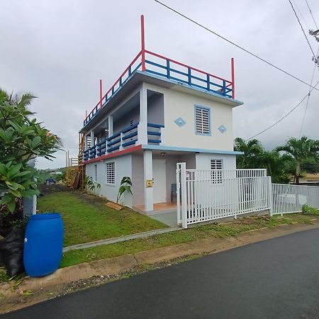Rooster Run Glamping Camping Has Rooftop And Off The Ground Glamping Experience For 1 To 16 In A Single Tent And Views Of The Rain Forrest And To Culebra Across The Atlantic Ocean W Tents, Linens, Deluxe Air Beds, Warm Shower And More At A Great Pric ビエケス エクステリア 写真