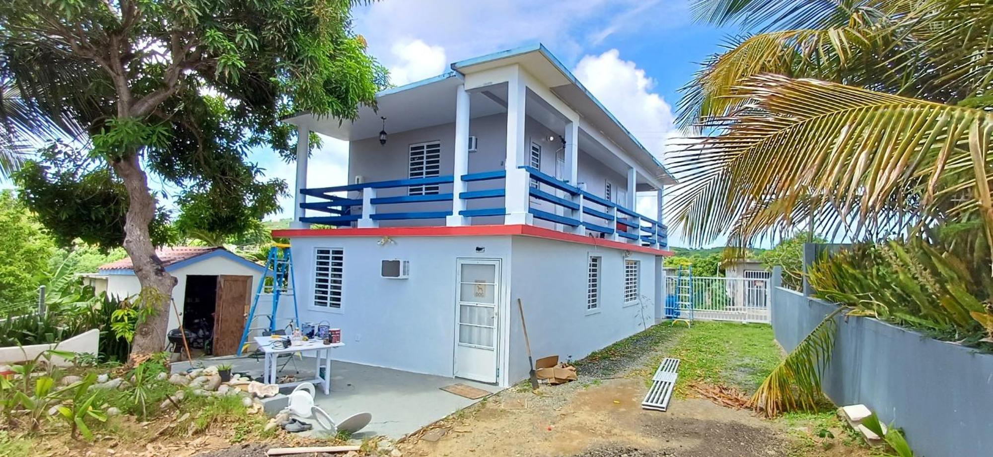Rooster Run Glamping Camping Has Rooftop And Off The Ground Glamping Experience For 1 To 16 In A Single Tent And Views Of The Rain Forrest And To Culebra Across The Atlantic Ocean W Tents, Linens, Deluxe Air Beds, Warm Shower And More At A Great Pric ビエケス エクステリア 写真