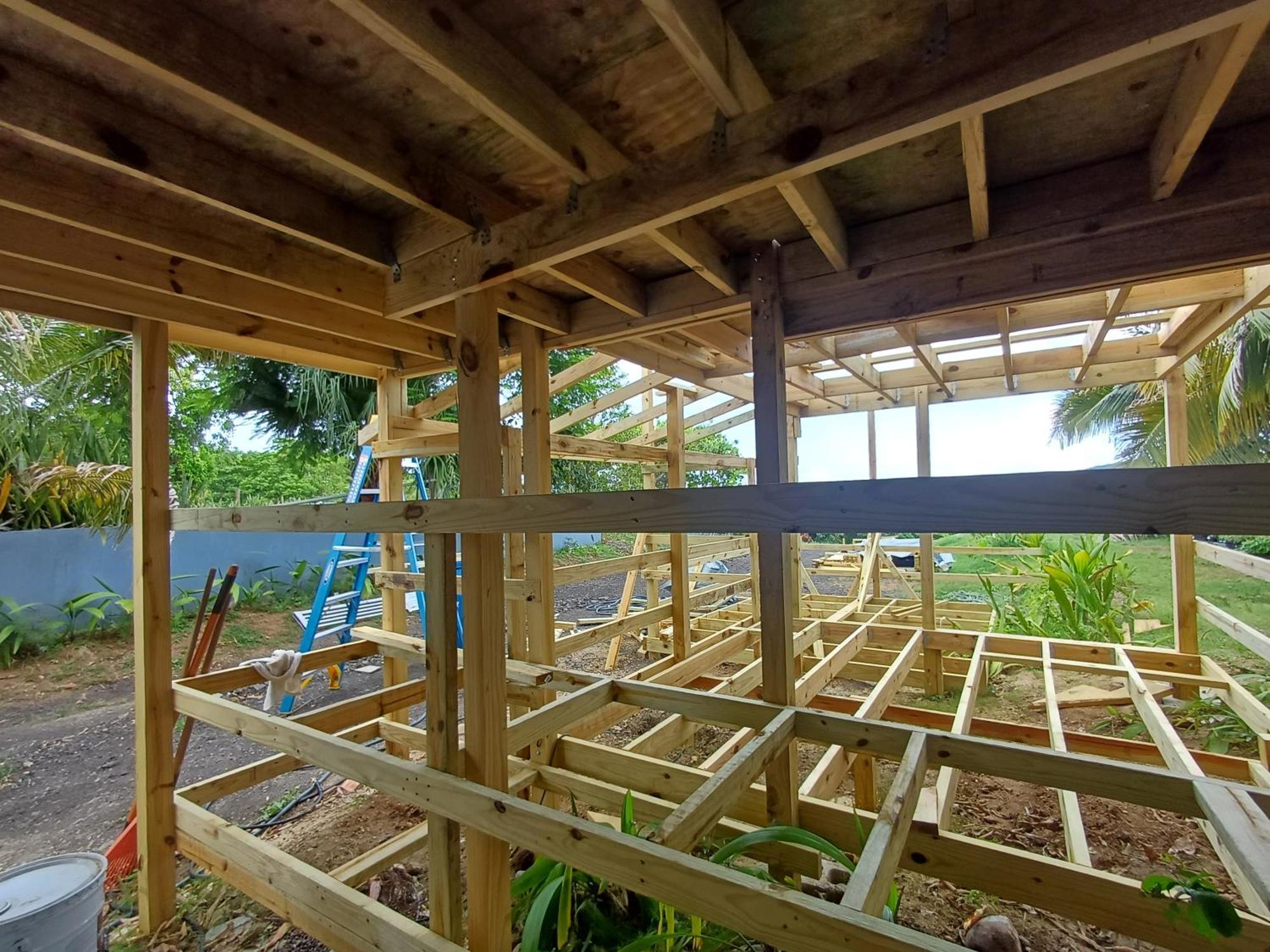 Rooster Run Glamping Camping Has Rooftop And Off The Ground Glamping Experience For 1 To 16 In A Single Tent And Views Of The Rain Forrest And To Culebra Across The Atlantic Ocean W Tents, Linens, Deluxe Air Beds, Warm Shower And More At A Great Pric ビエケス エクステリア 写真
