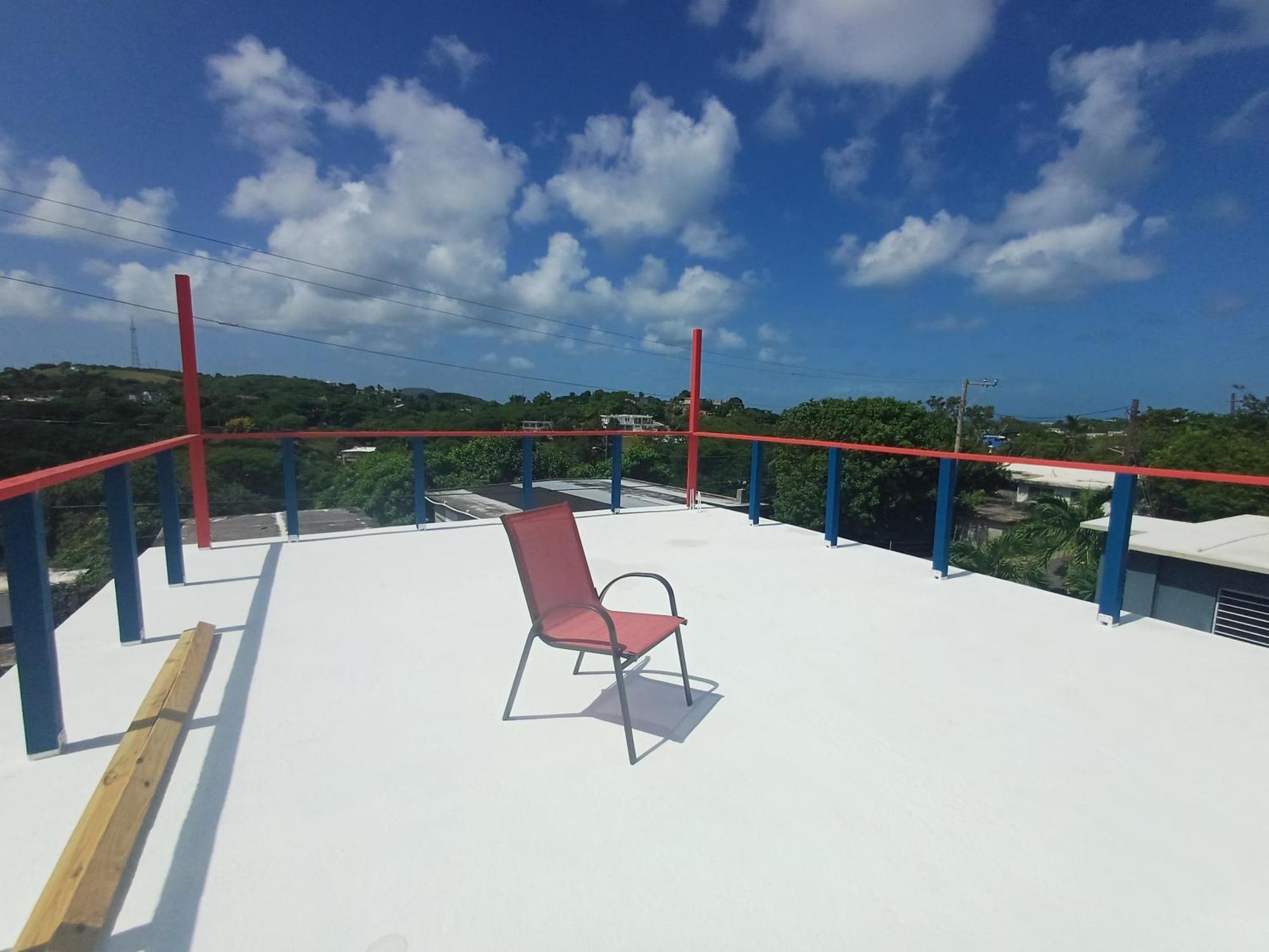 Rooster Run Glamping Camping Has Rooftop And Off The Ground Glamping Experience For 1 To 16 In A Single Tent And Views Of The Rain Forrest And To Culebra Across The Atlantic Ocean W Tents, Linens, Deluxe Air Beds, Warm Shower And More At A Great Pric ビエケス エクステリア 写真