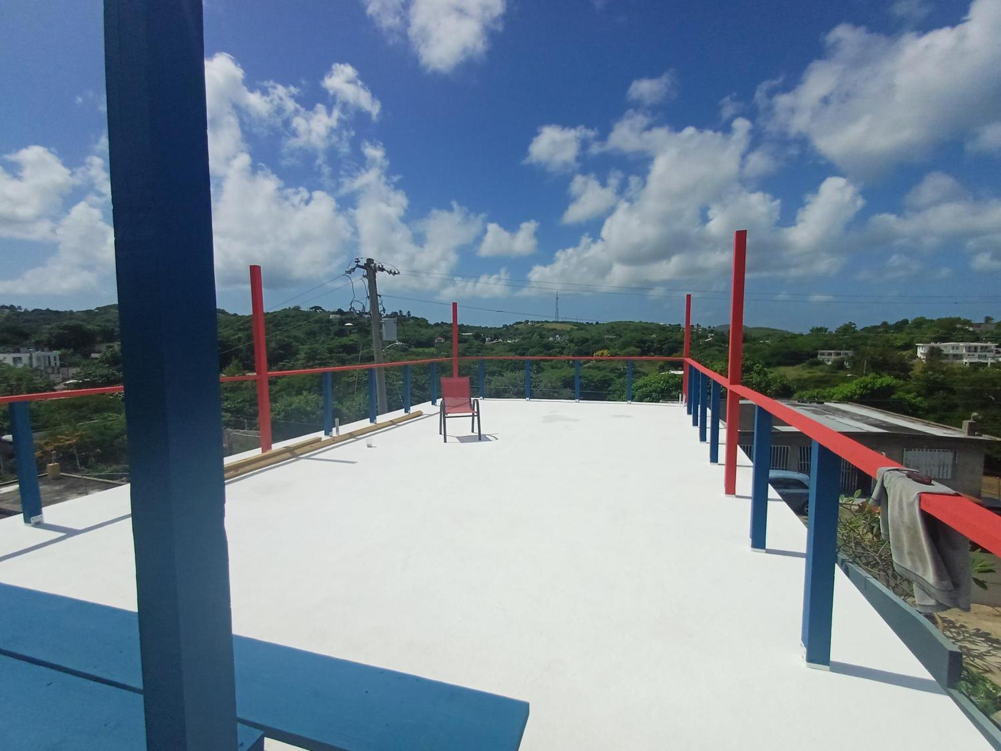 Rooster Run Glamping Camping Has Rooftop And Off The Ground Glamping Experience For 1 To 16 In A Single Tent And Views Of The Rain Forrest And To Culebra Across The Atlantic Ocean W Tents, Linens, Deluxe Air Beds, Warm Shower And More At A Great Pric ビエケス エクステリア 写真