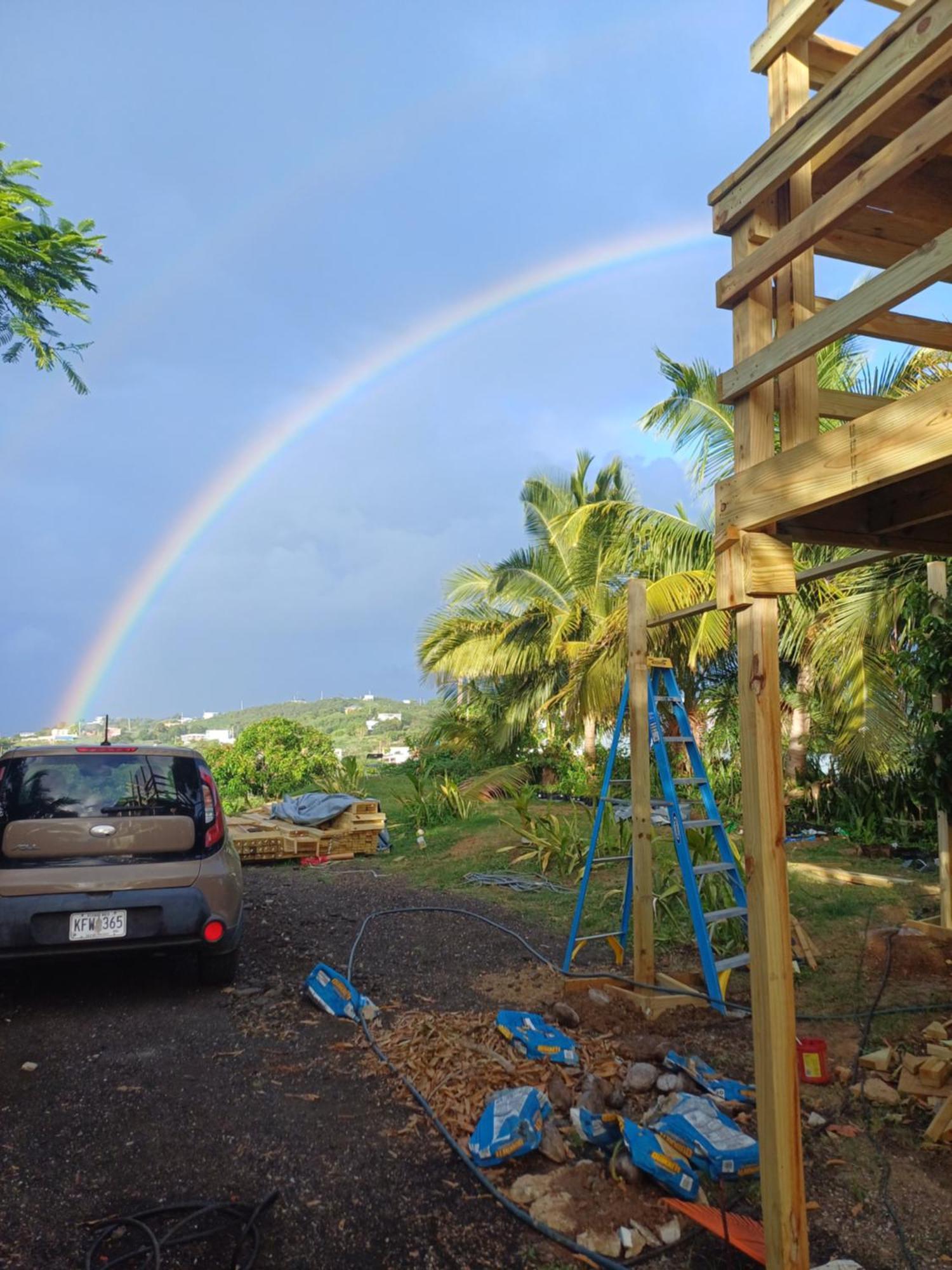 Rooster Run Glamping Camping Has Rooftop And Off The Ground Glamping Experience For 1 To 16 In A Single Tent And Views Of The Rain Forrest And To Culebra Across The Atlantic Ocean W Tents, Linens, Deluxe Air Beds, Warm Shower And More At A Great Pric ビエケス エクステリア 写真